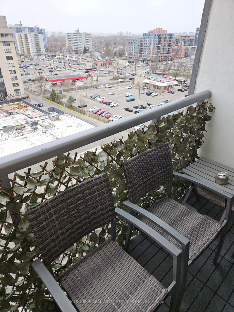 15 James Finlay Way, unit 1127 for sale - image #1