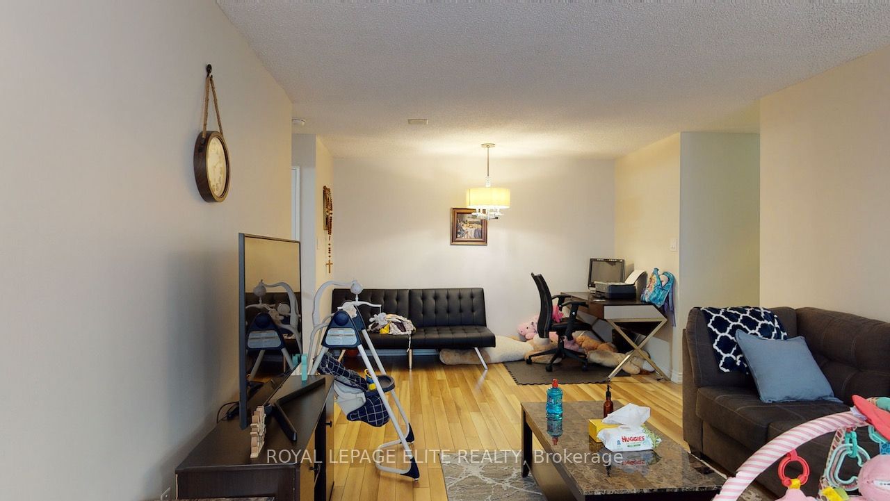 700 Constellation Dr, unit 202 for sale - image #4