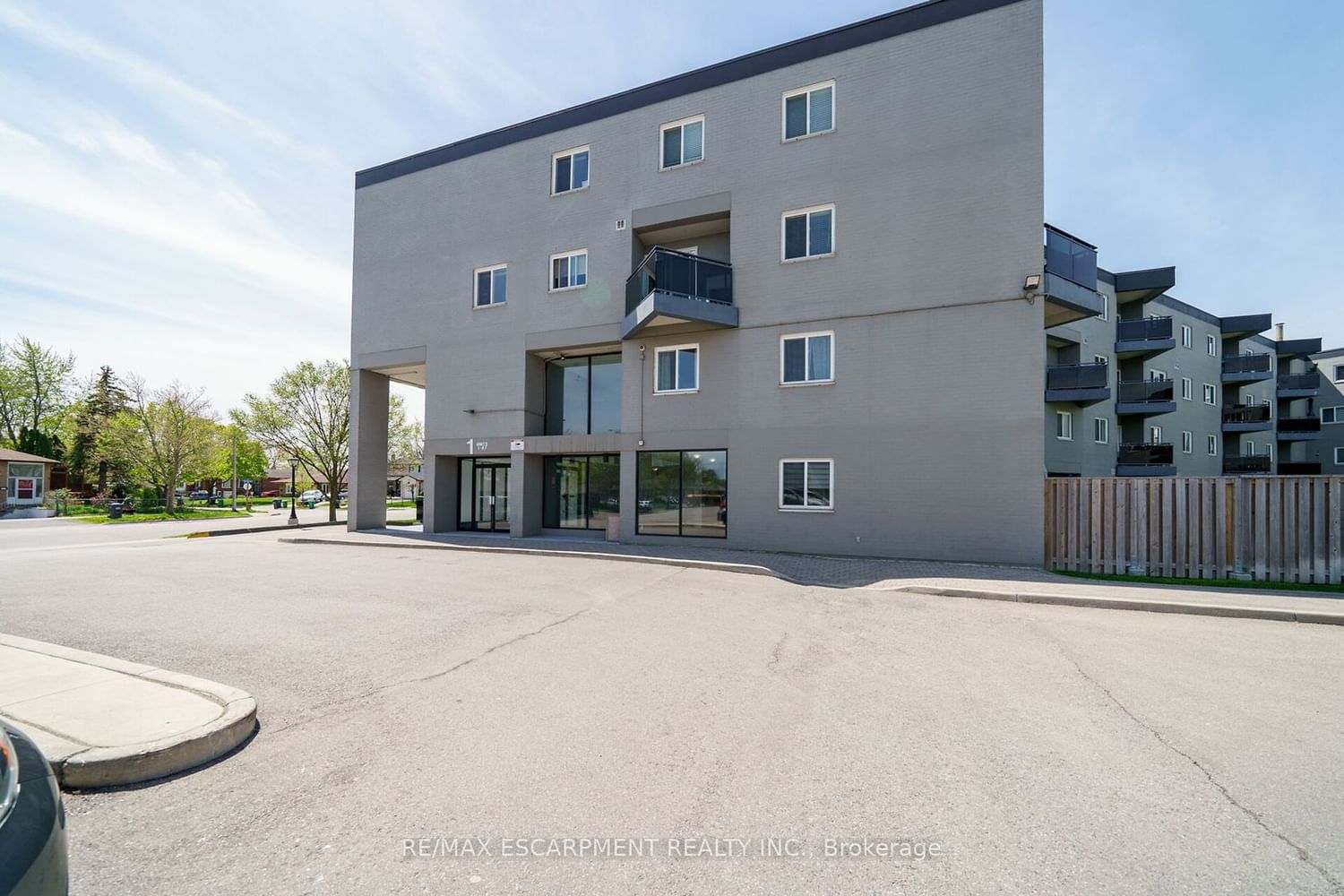 2001 Bonnymede Dr N, unit 88 for sale - image #32