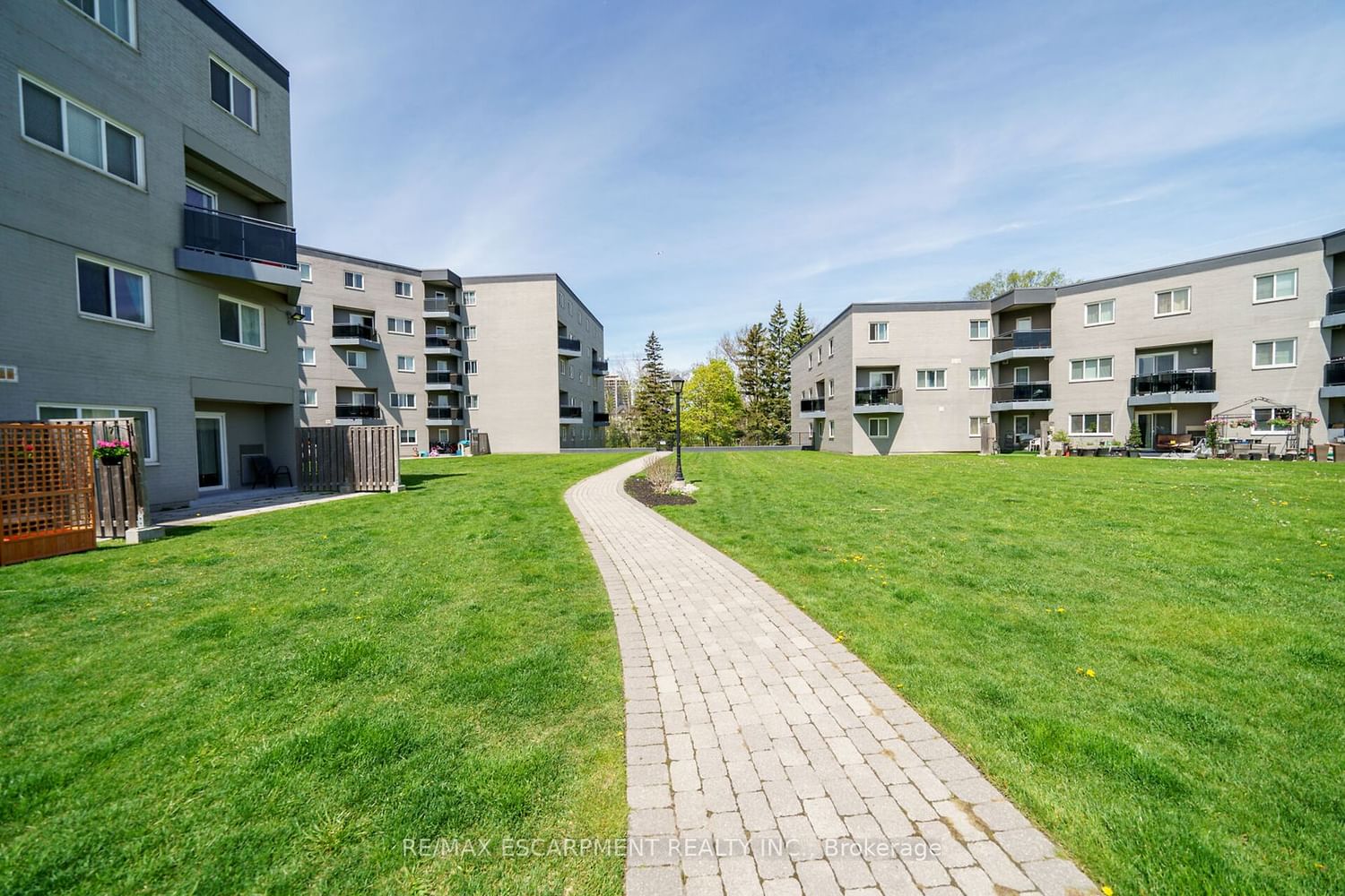 2001 Bonnymede Dr N, unit 88 for sale - image #33