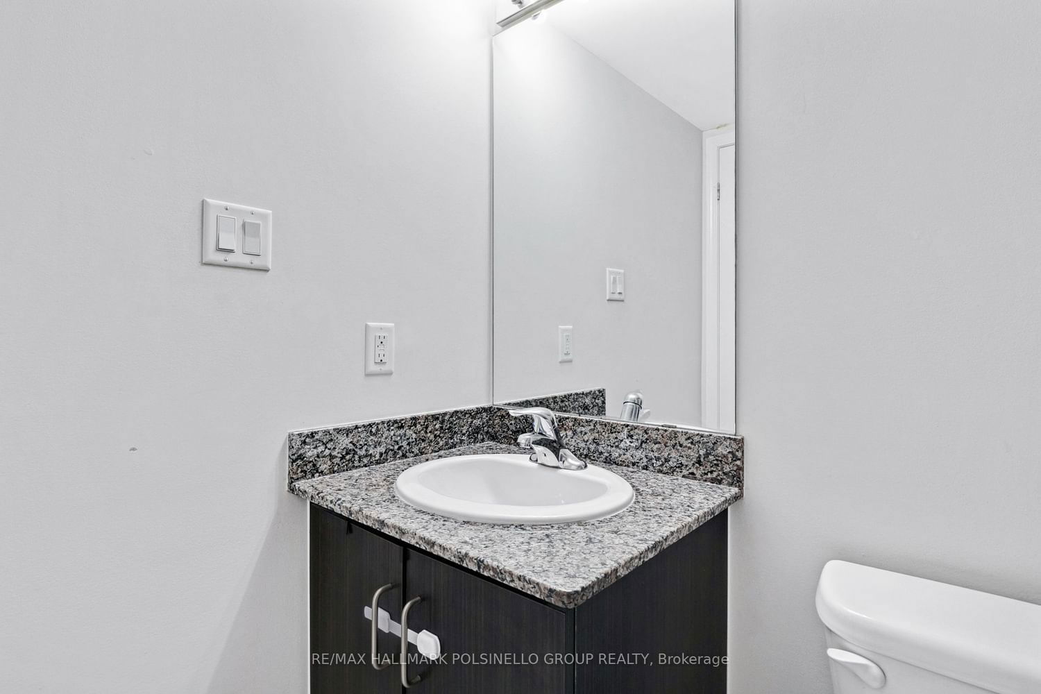 2441 Greenwich Dr, unit 44 for sale - image #22