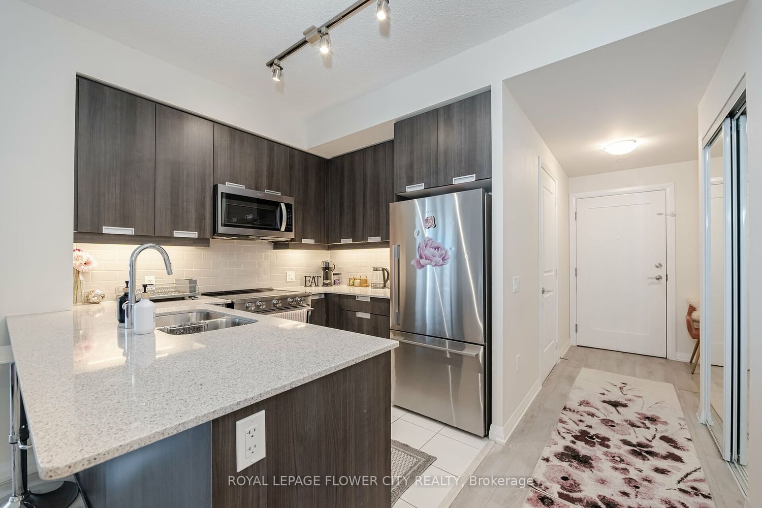 65 Watergarden Dr, unit 709 for sale - image #8