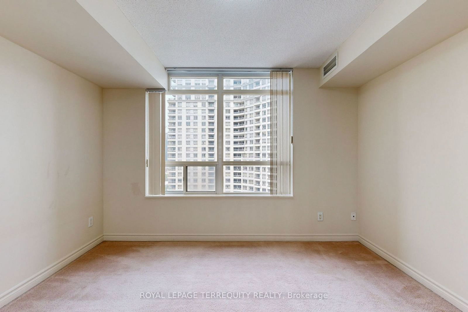 3880 Duke Of York Blvd, unit 2001 for sale - image #20