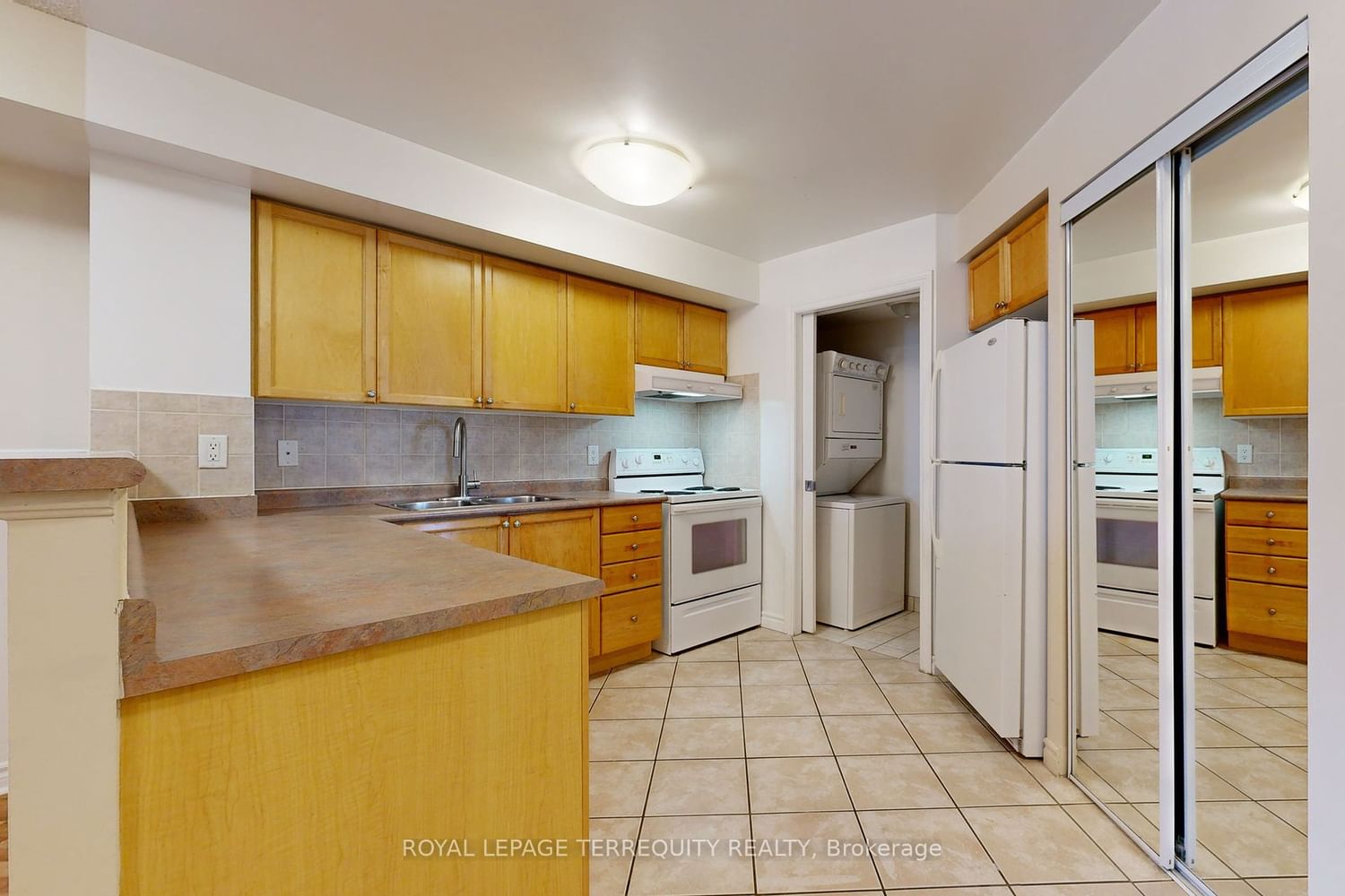 3880 Duke Of York Blvd, unit 2001 for sale - image #6