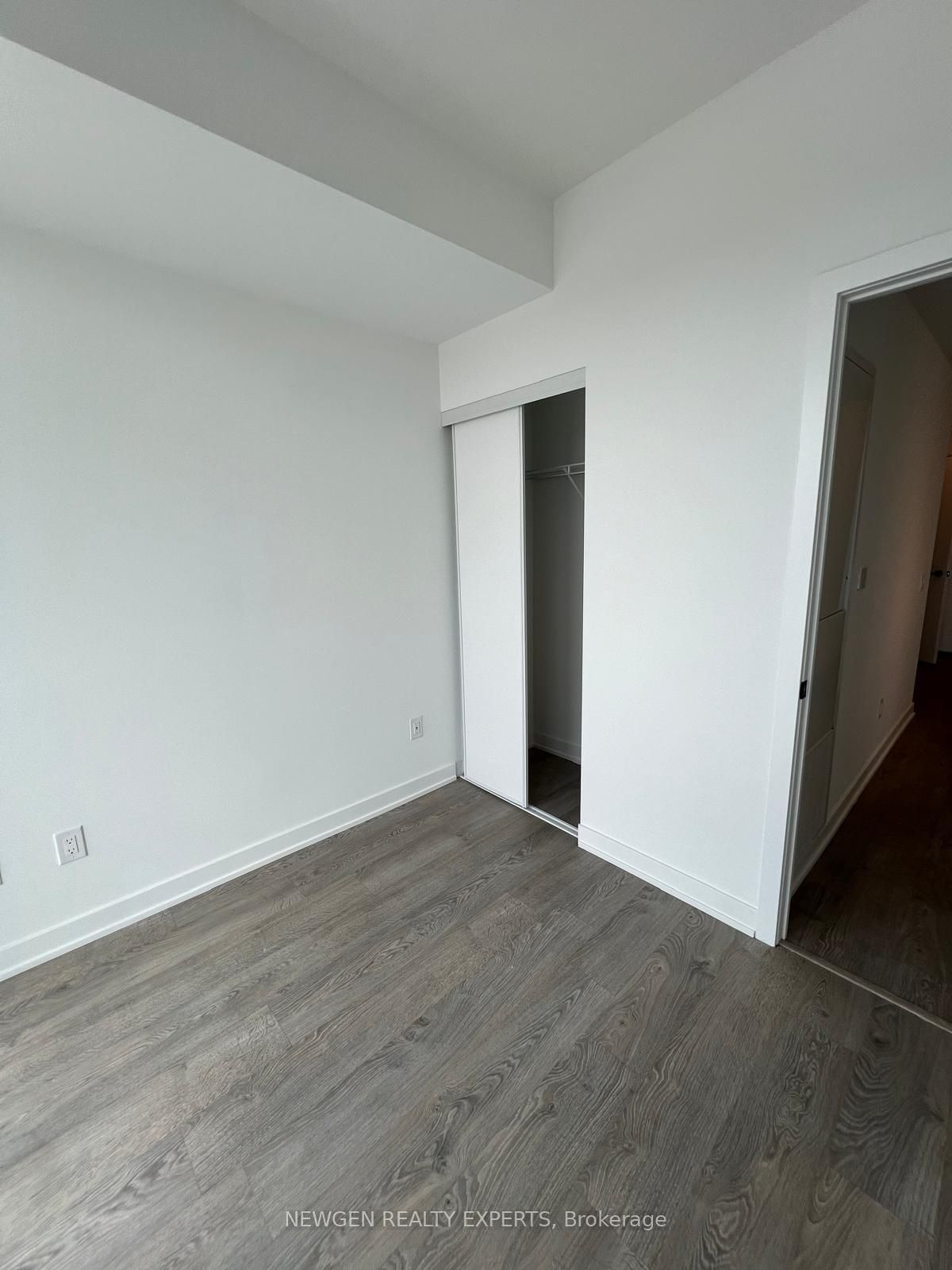 220 Missinnihe Way, unit 1101 for rent