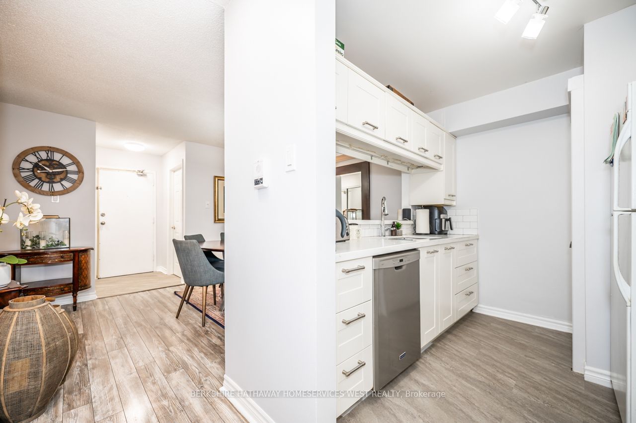 1450 Glen Abbey Gate, unit 1013 for sale - image #30