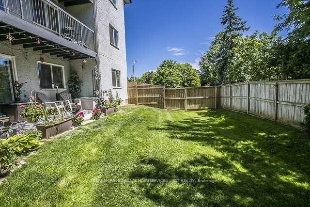 1450 Glen Abbey Gate, unit 1013 for sale - image #36