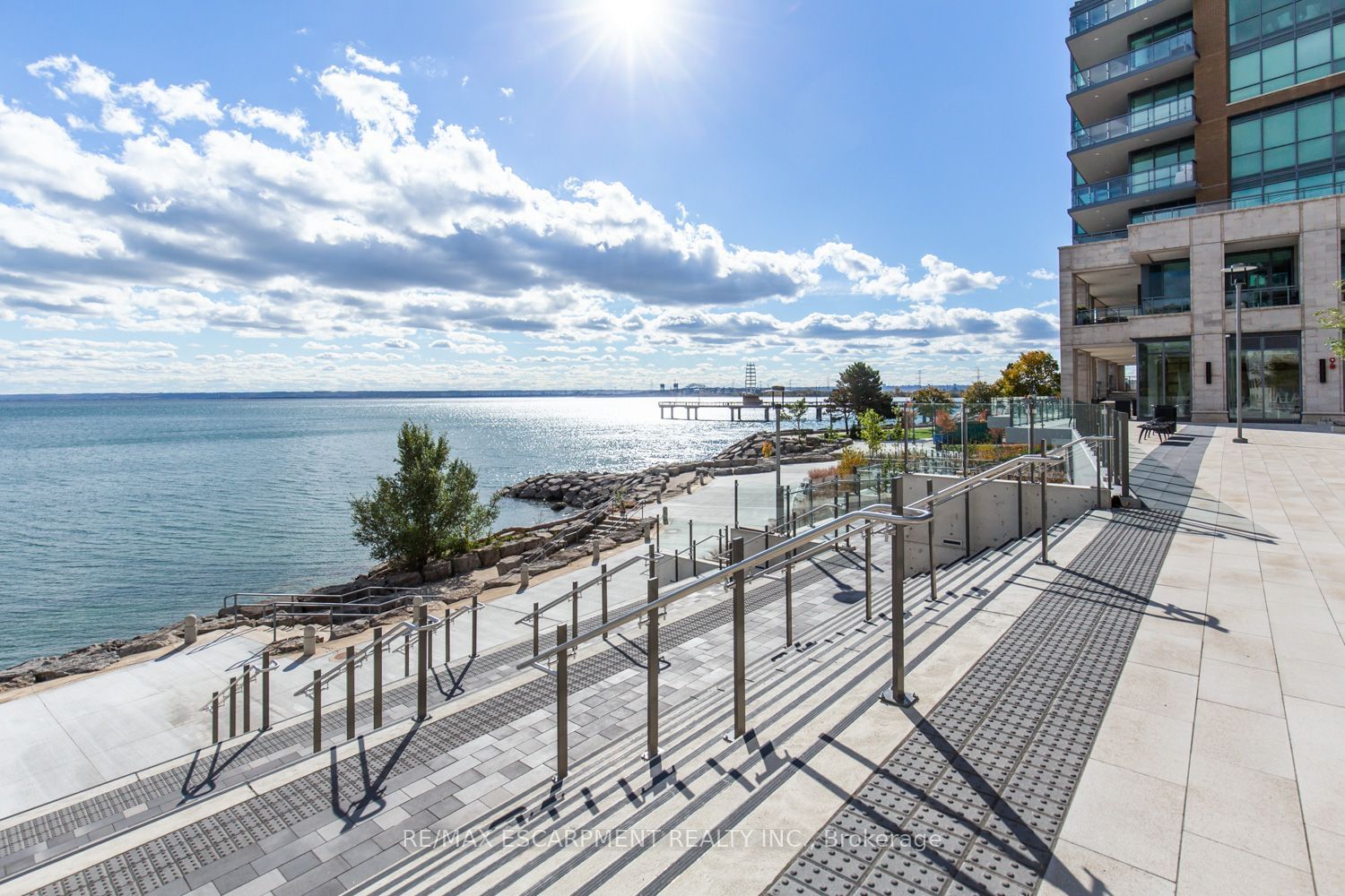 2060 Lakeshore Rd, unit 1401 for sale - image #35