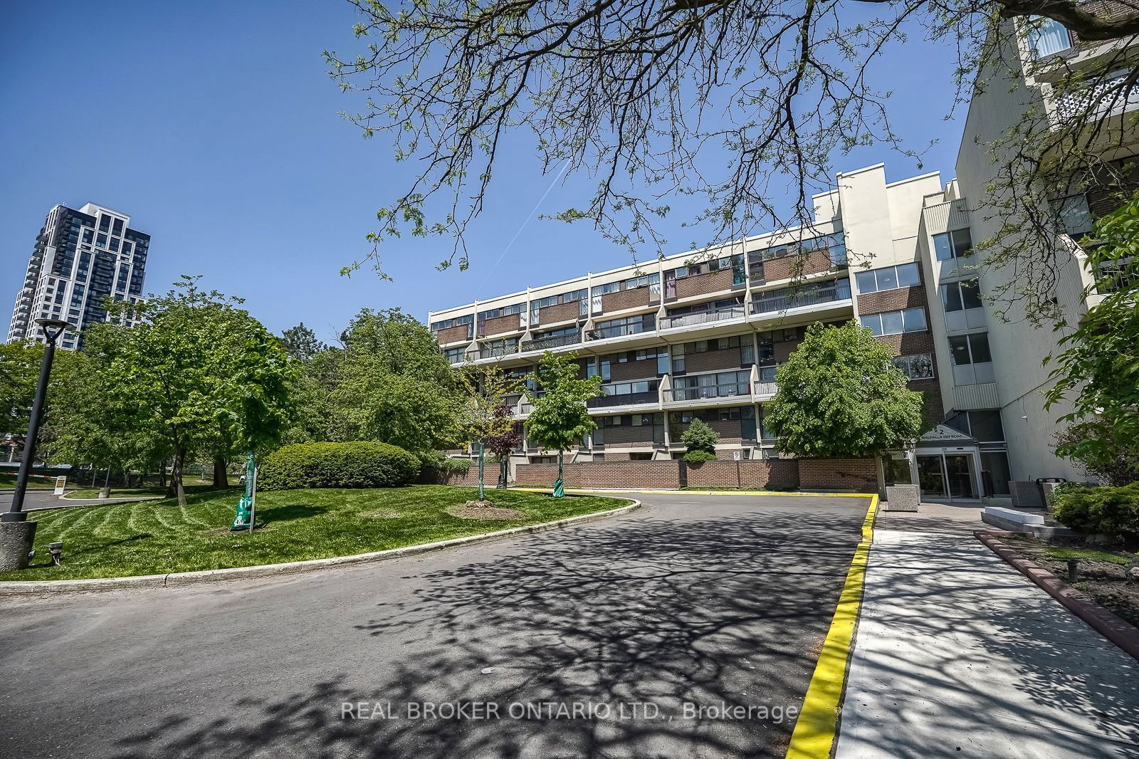 Queenscourt Condos, Etobicoke, Toronto