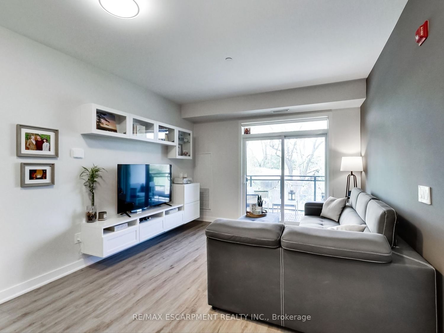 320 Plains Rd E, unit 310 for sale - image #14