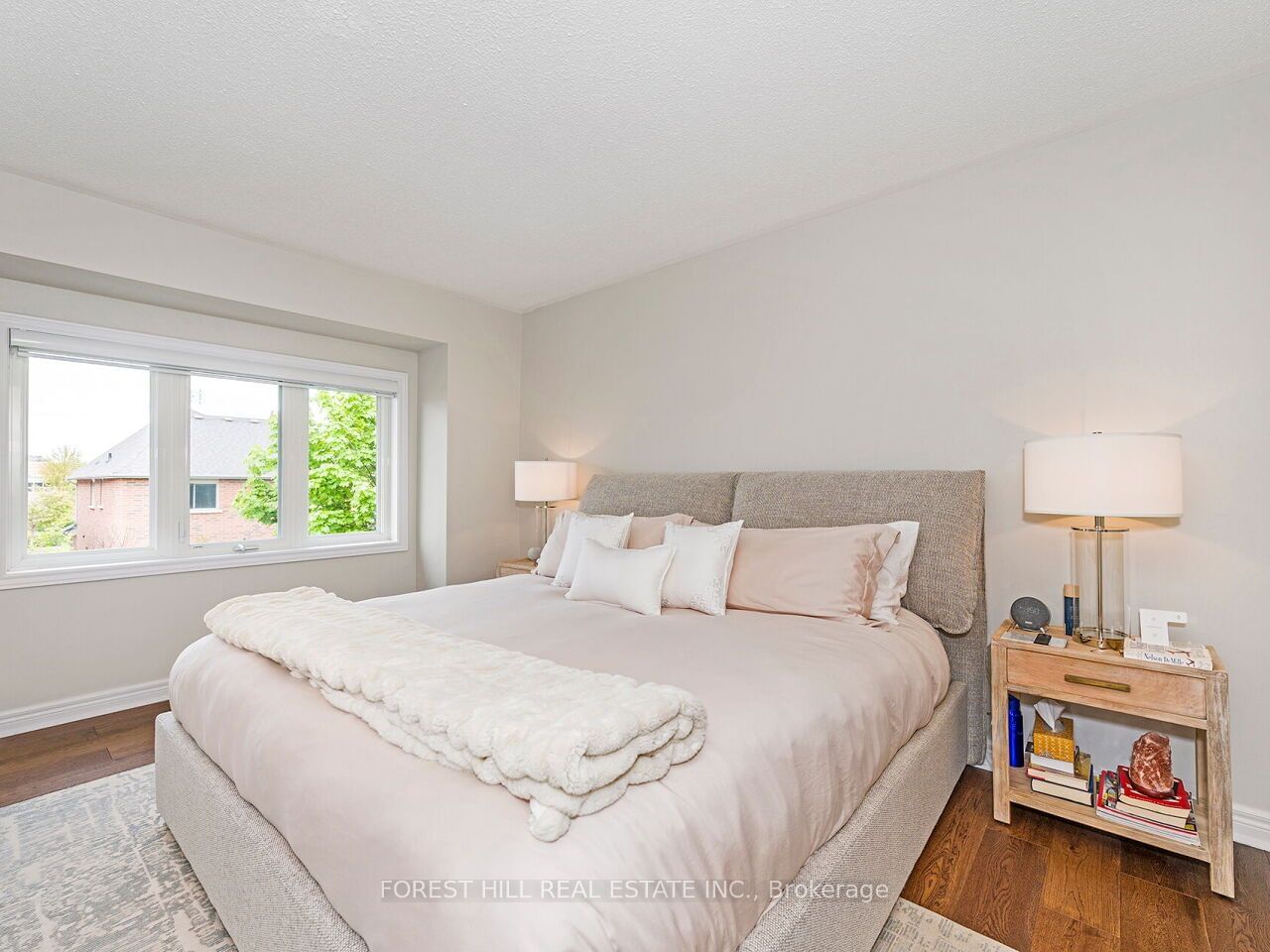 5662 Glen Erin Dr, unit 100 for sale - image #21