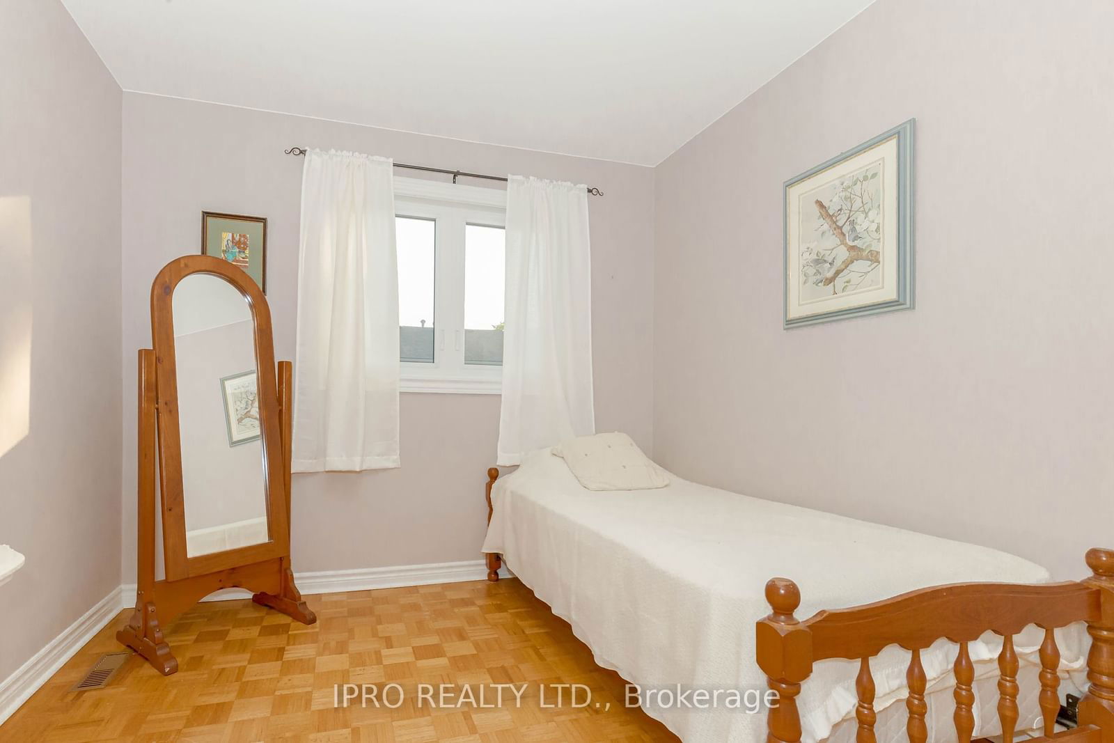 150 Kenwood Ave for sale  - image #23