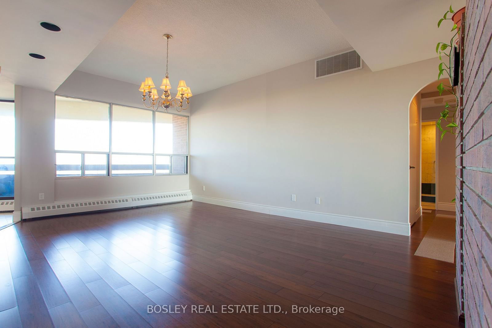 335 Mill Rd, unit PH2 for sale - image #5