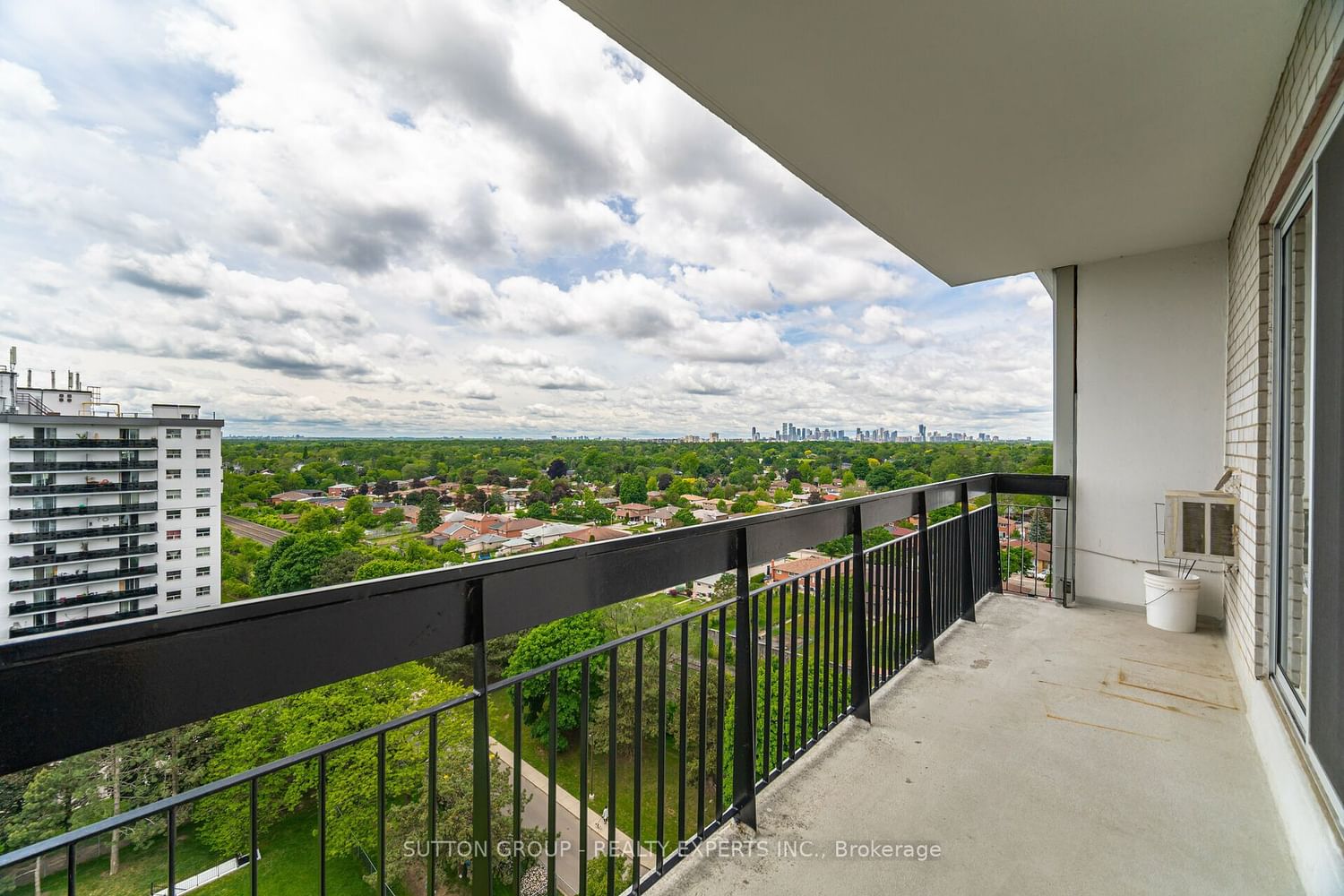 1100 Caven St, unit PH-2 for sale - image #27