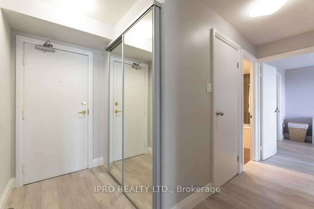 3845 Lake Shore Blvd W, unit 1407 for sale - image #4