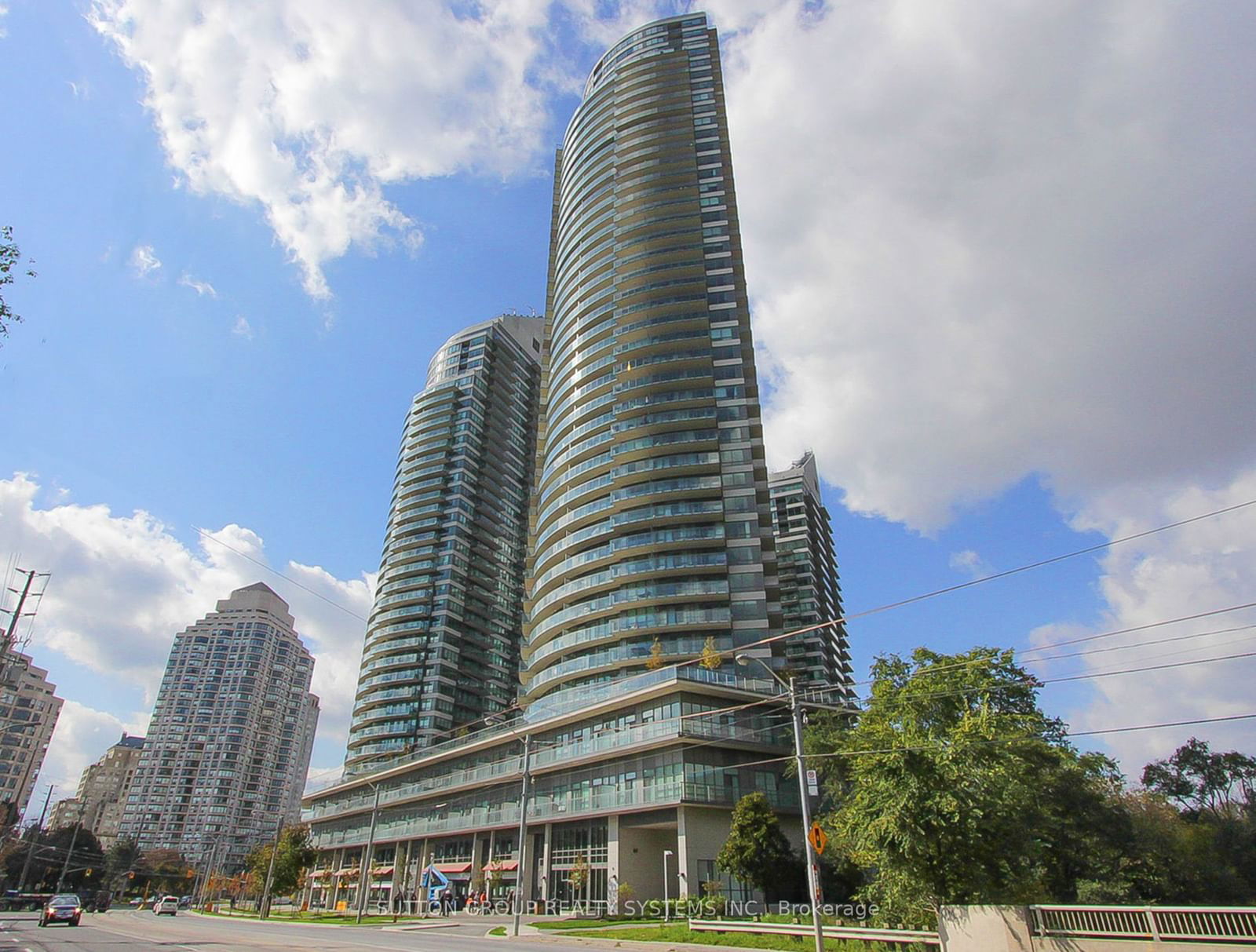 2230 Lake Shore Blvd W, unit 804 for sale - image #2