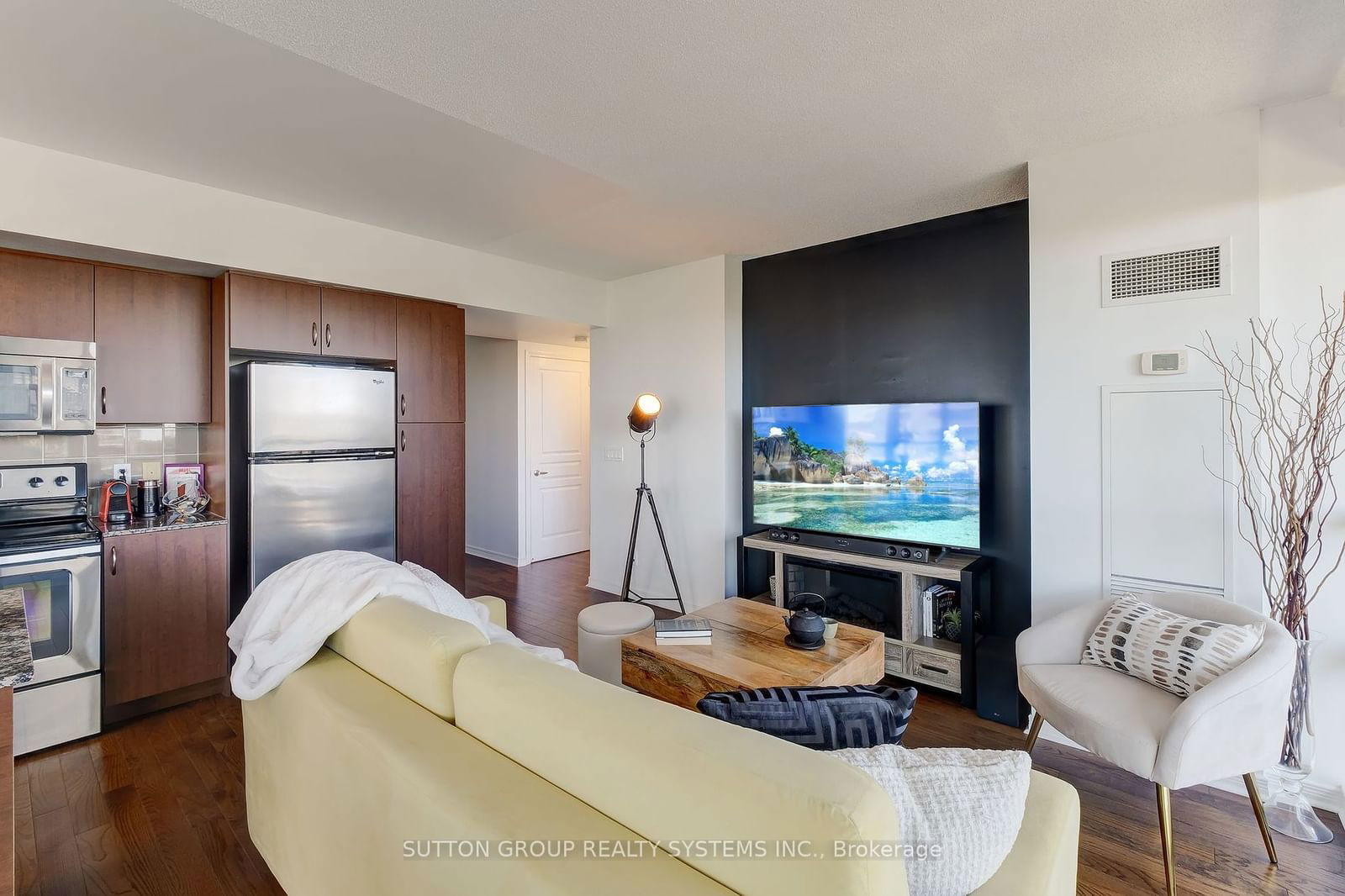 2230 Lake Shore Blvd W, unit 804 for sale - image #7