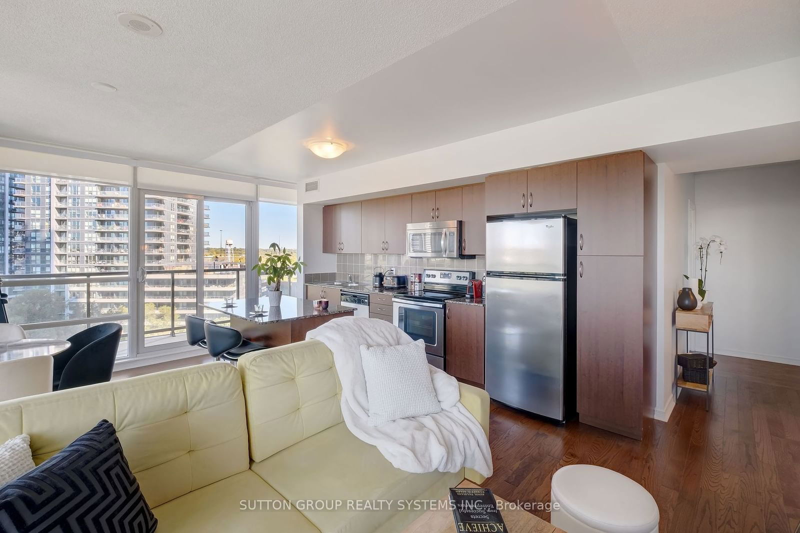 2230 Lake Shore Blvd W, unit 804 for sale - image #8