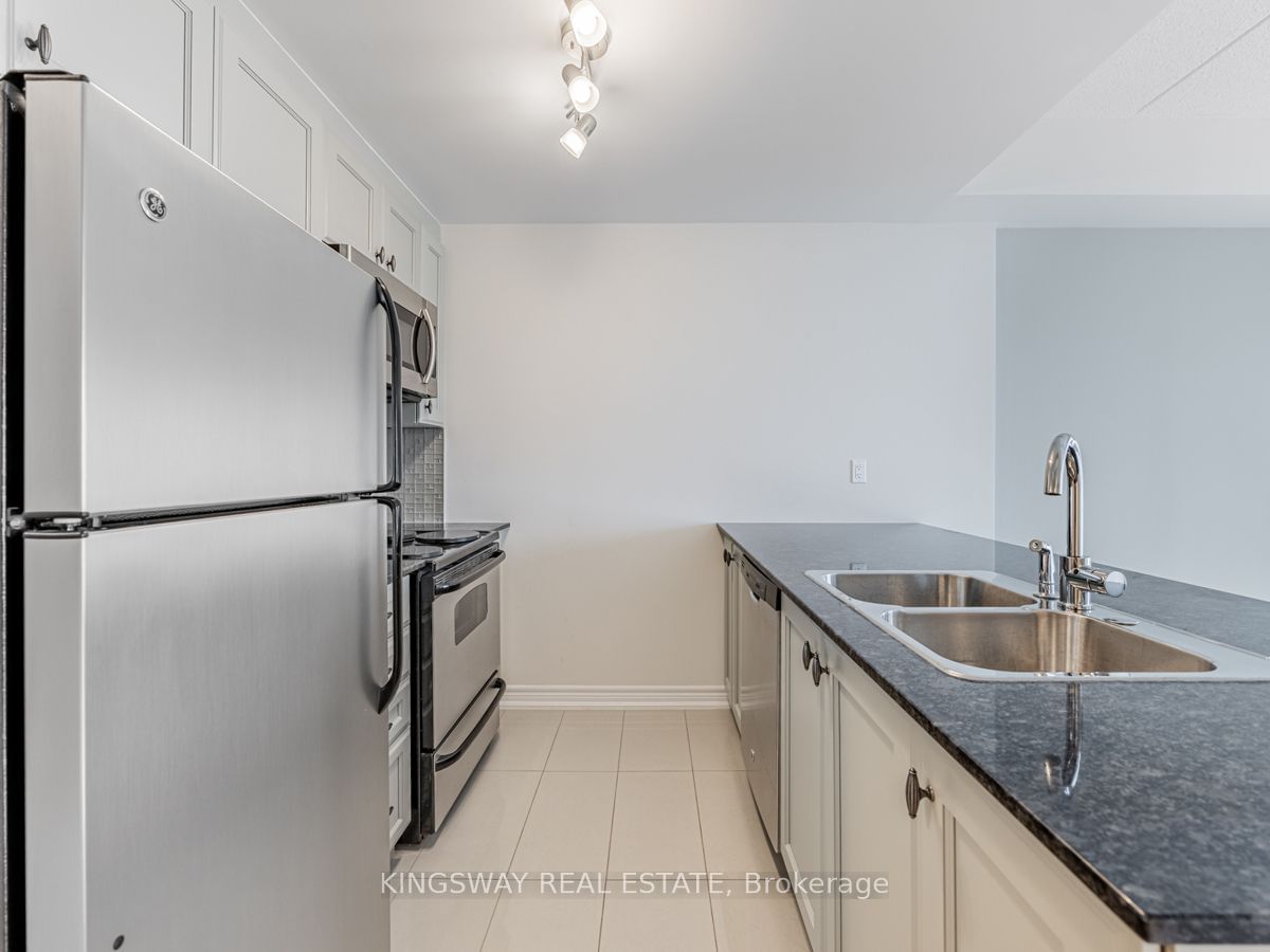 1421 Costigan Rd, unit # 401 for sale - image #11