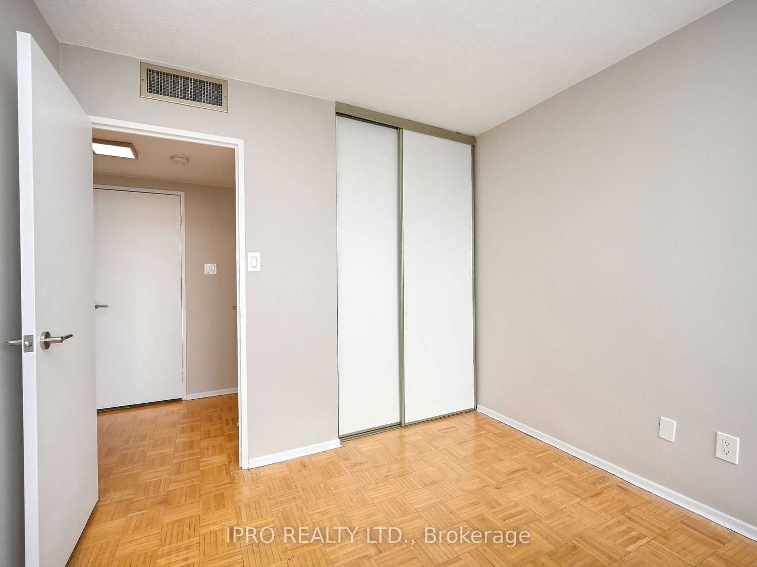 1333 Bloor St, unit 2405 for sale