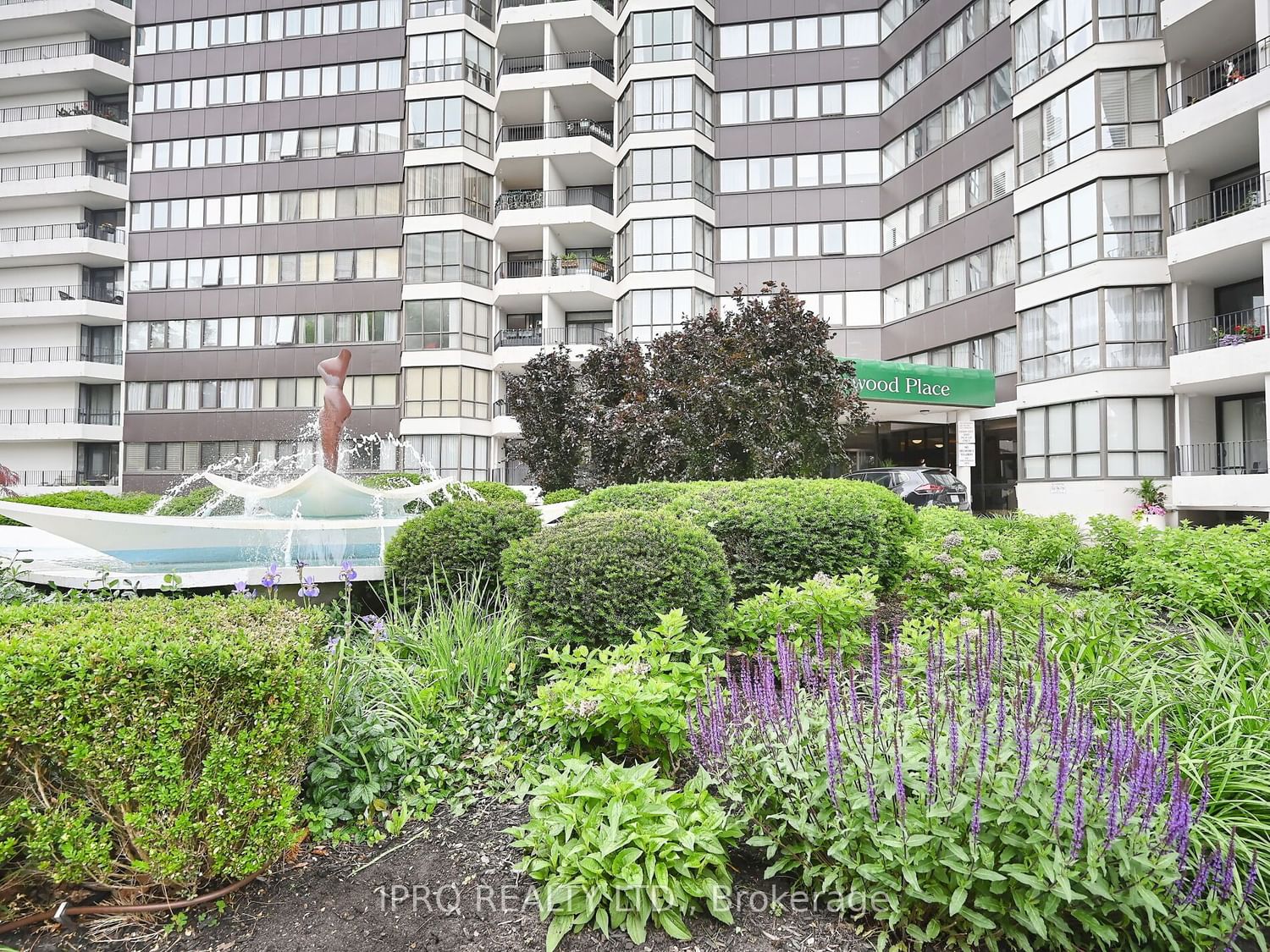 1333 Bloor St, unit 2405 for sale