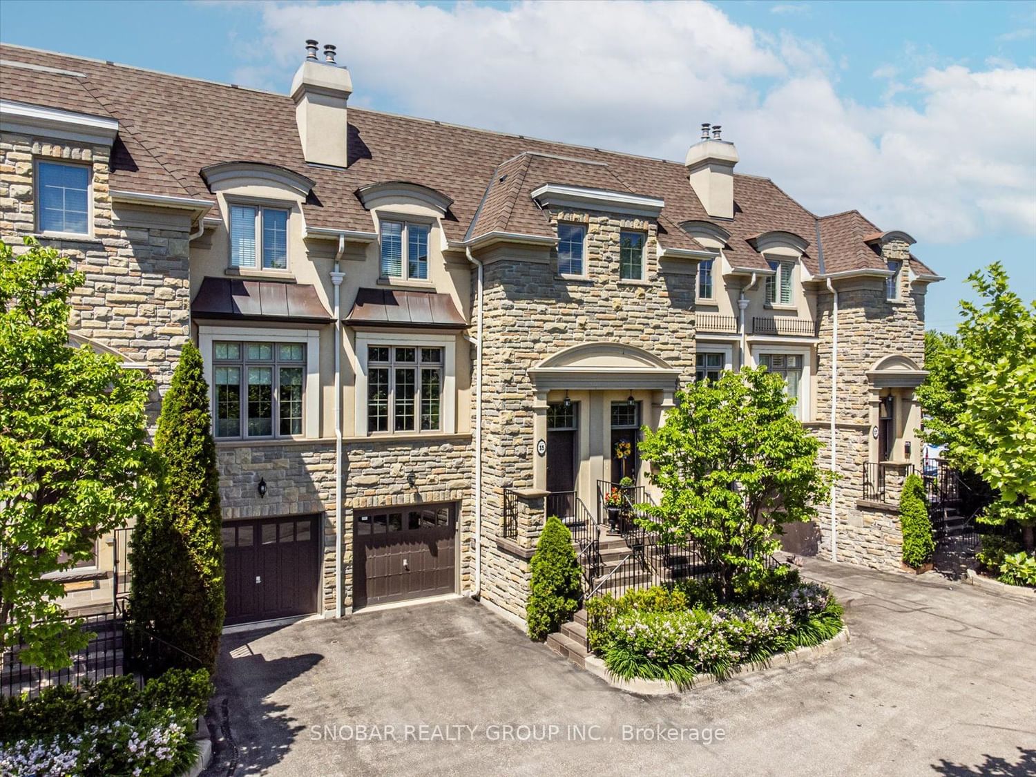 208 La Rose Avenue Townhomes, Etobicoke, Toronto