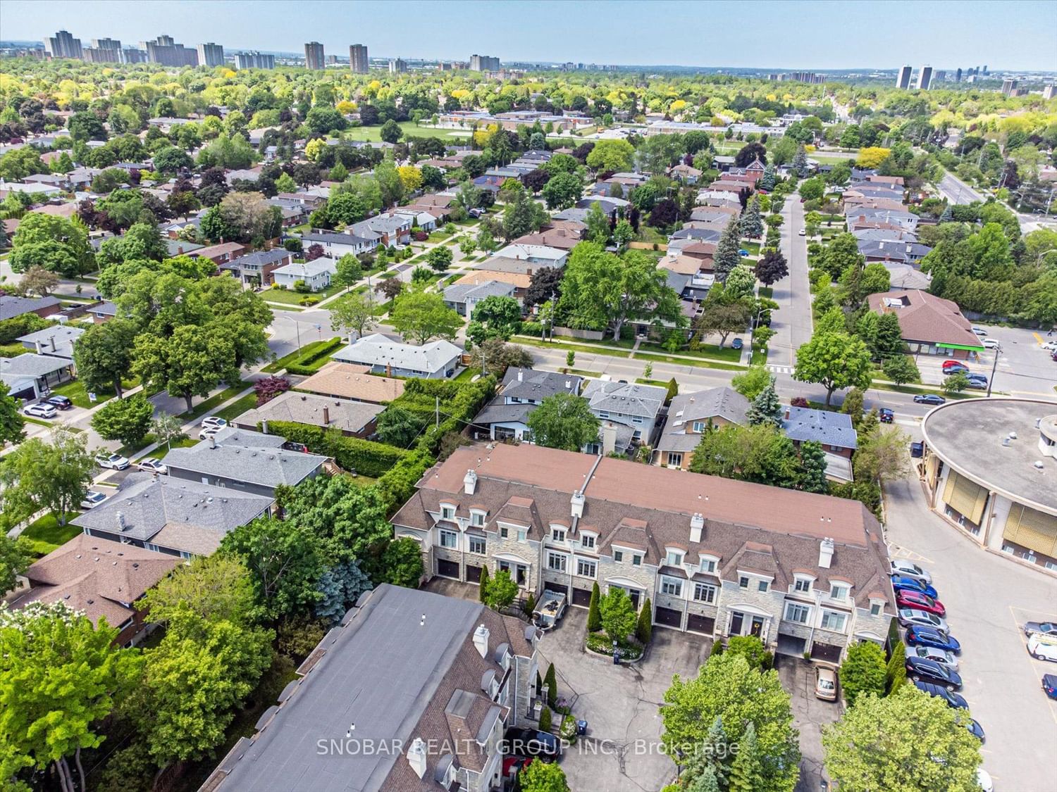 208 La Rose Avenue Townhomes, Etobicoke, Toronto