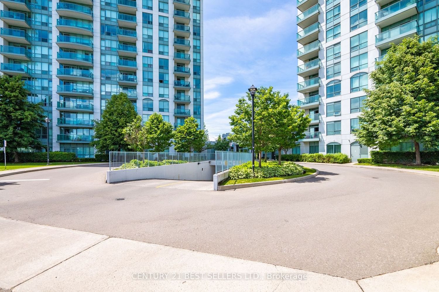 4850 Glen Erin Dr, unit 1102 for sale