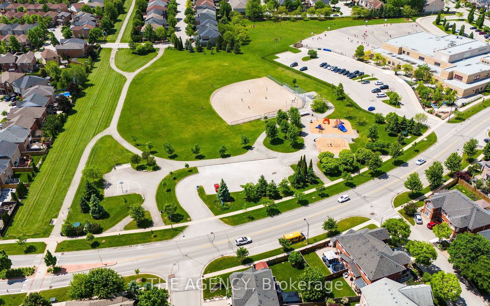 Link Condos & Towns, Burlington, Toronto