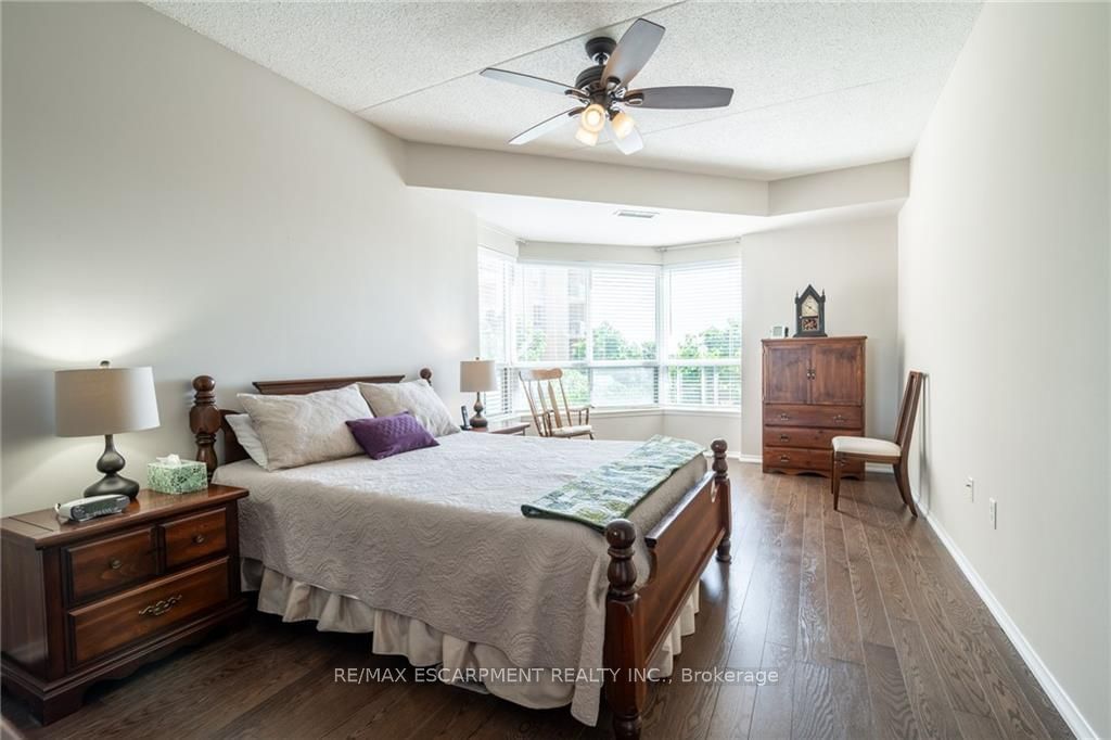 2075 Amherst Heights Dr, unit 208 for sale - image #20