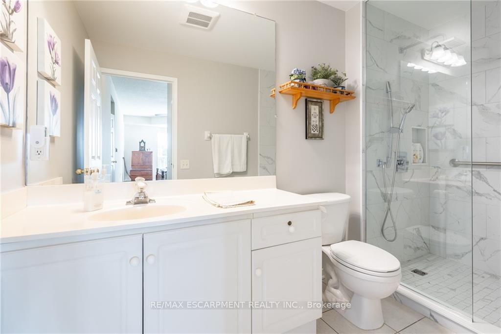 2075 Amherst Heights Dr, unit 208 for sale - image #24