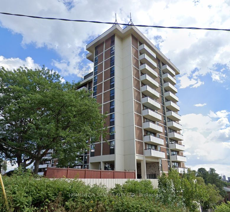 541 Blackthorn Ave, unit 1506 for rent - image #1