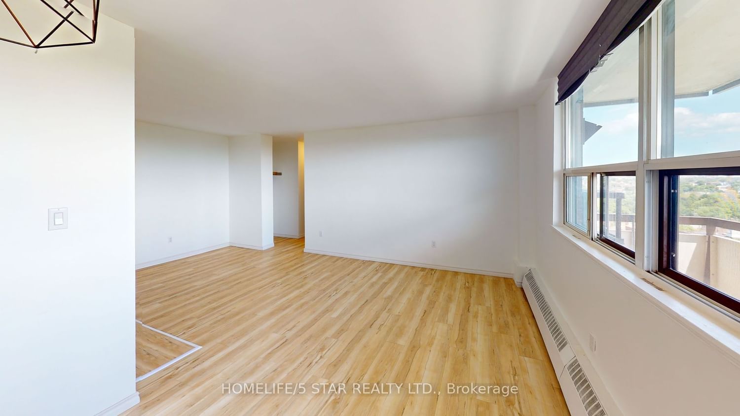 541 Blackthorn Ave, unit 1506 for rent - image #7