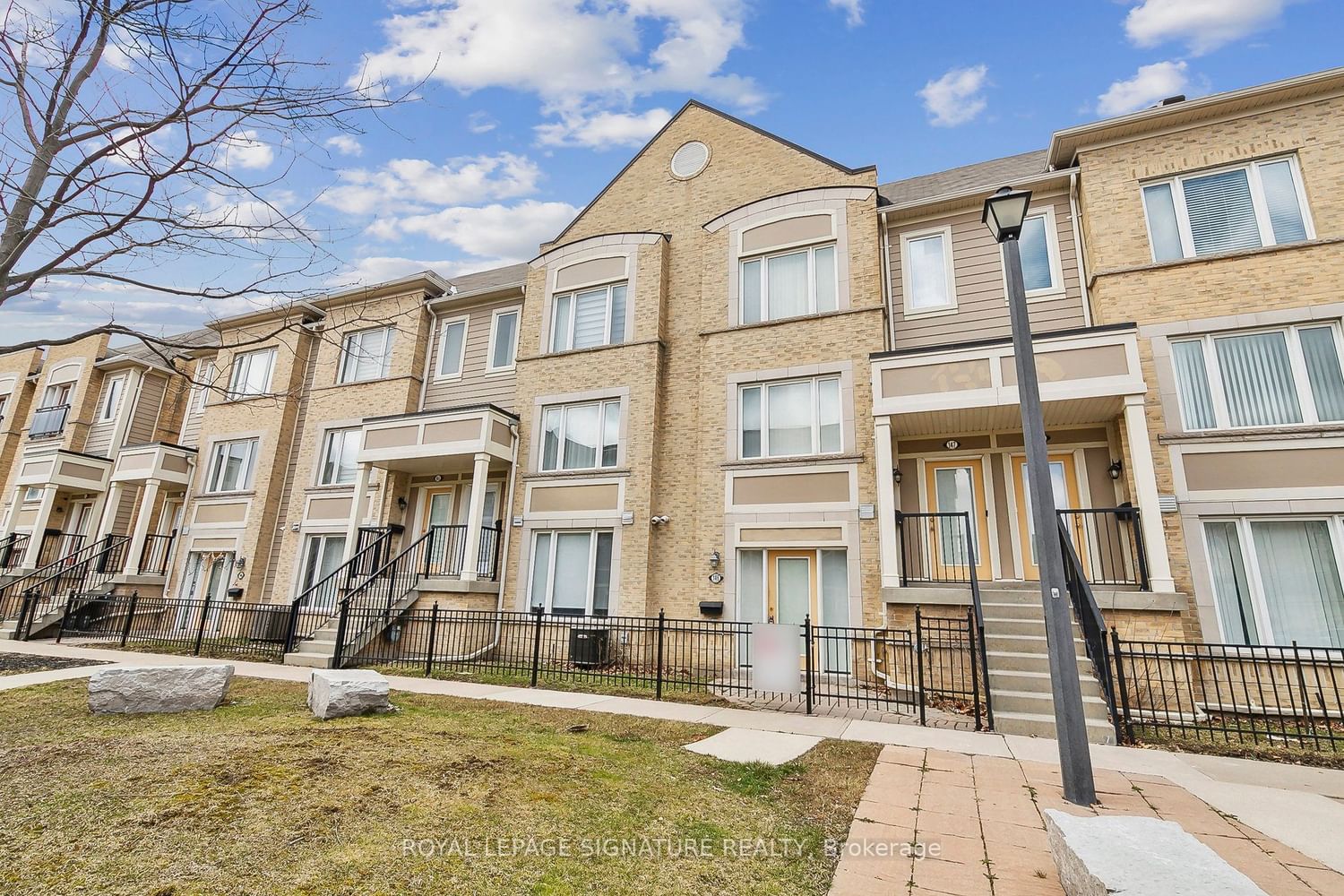 60 Fairwood Circ, unit 146 for sale - image #1