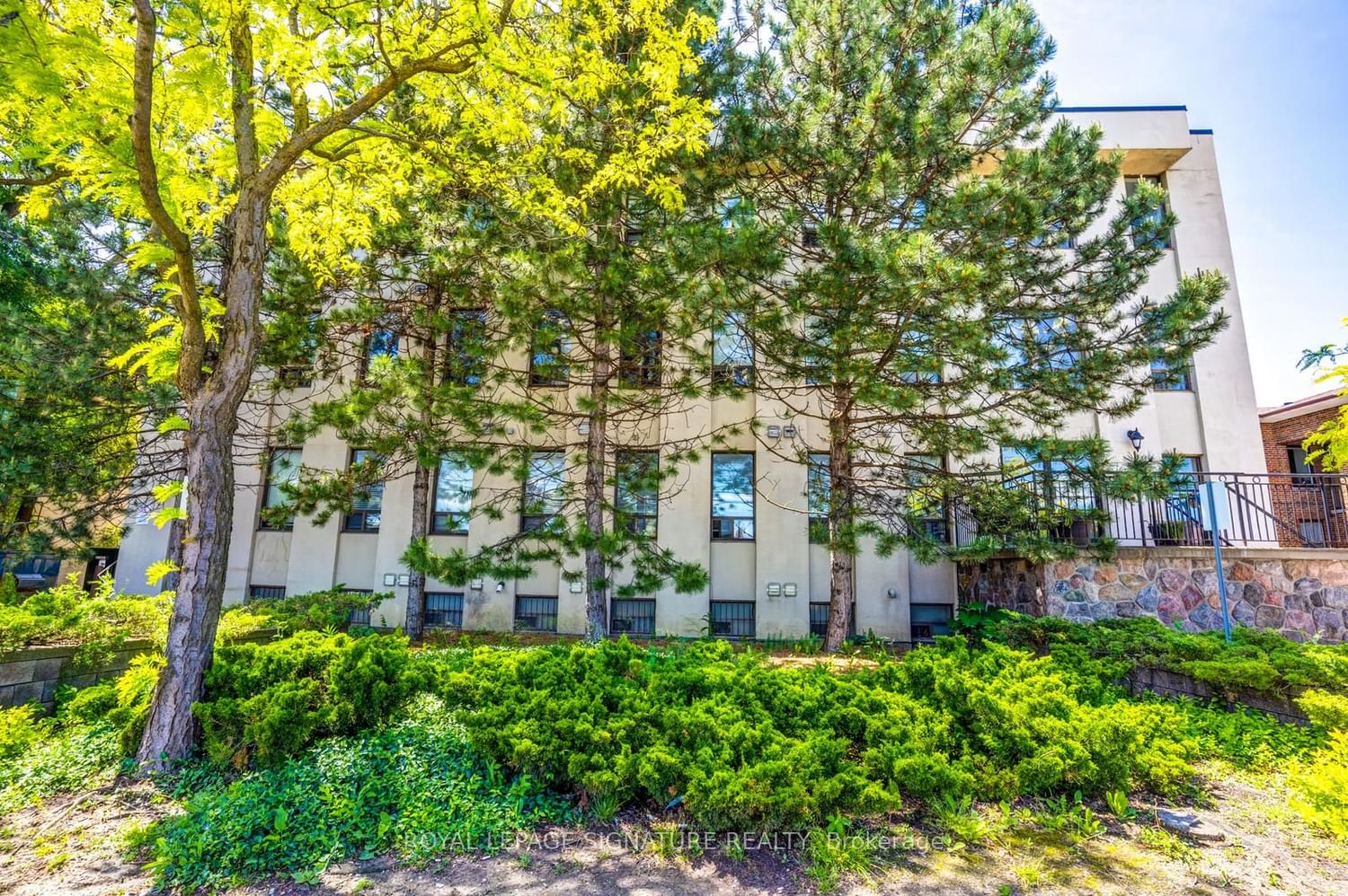 2874 Keele St, unit 304 for sale