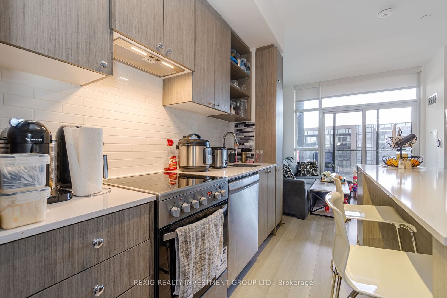 50 George Butchart Dr, unit 301 for sale - image #9