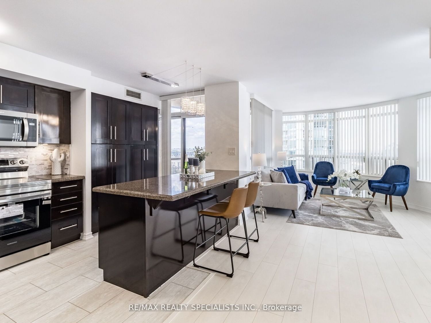 3880 Duke Of York Blvd, unit 1906 for sale - image #14