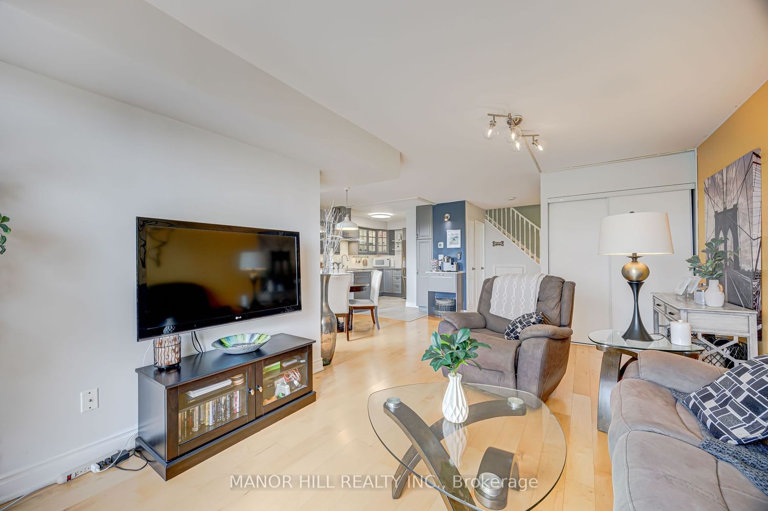 1300 Marlborough Crt, unit 523 for sale - image #20