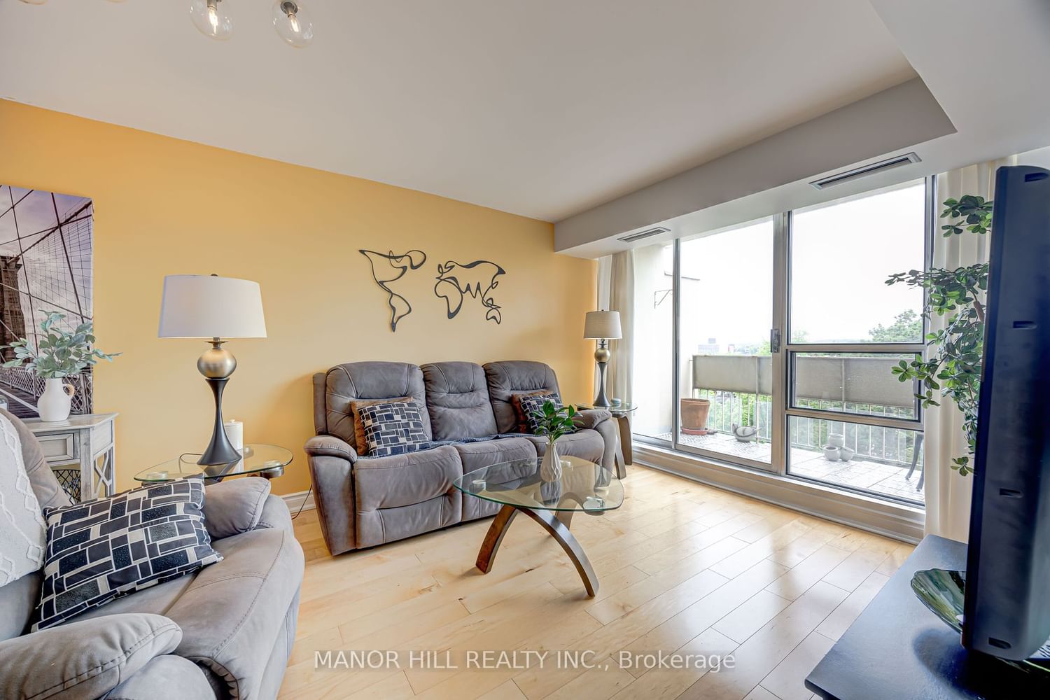 1300 Marlborough Crt, unit 523 for sale - image #21