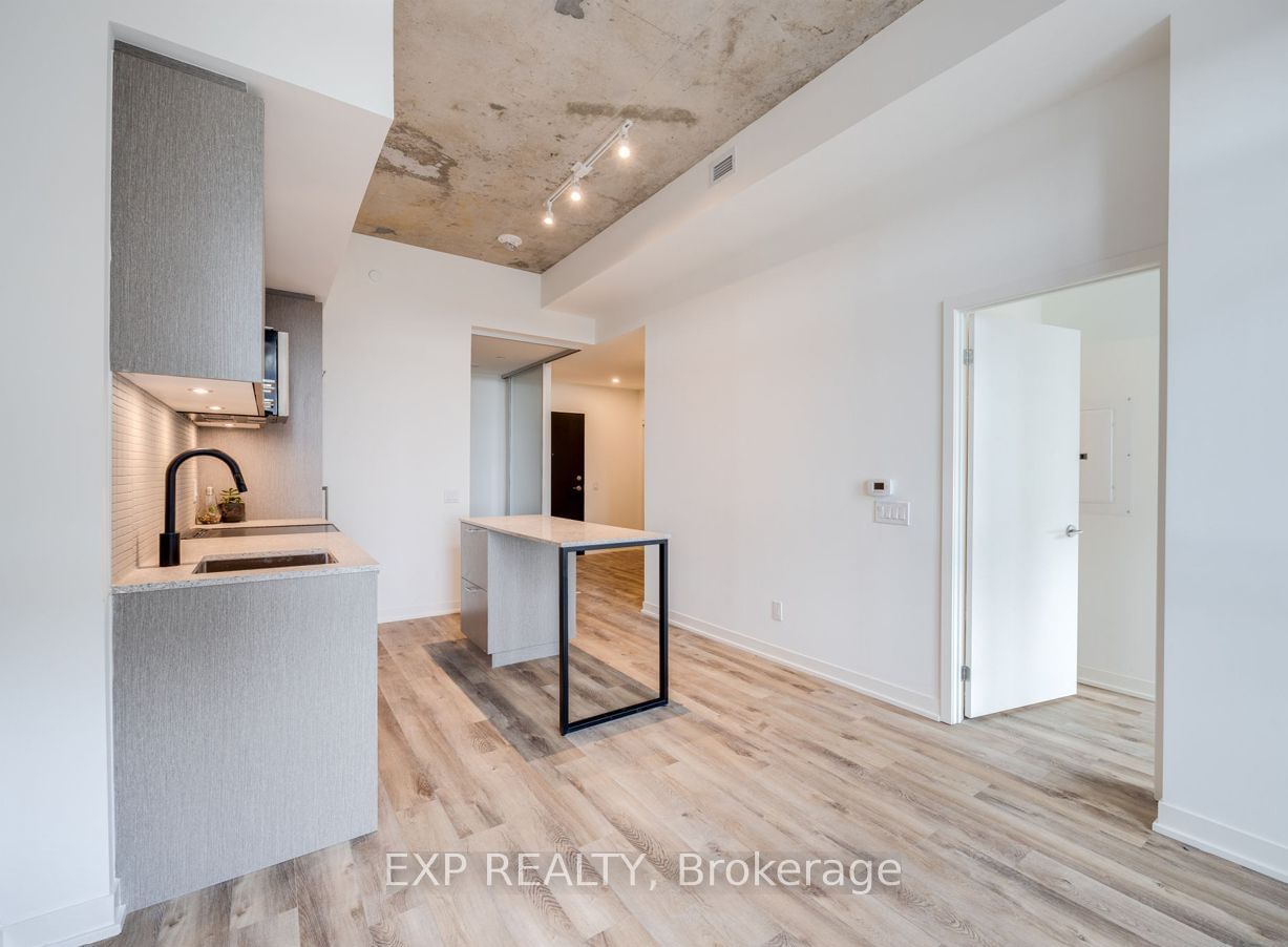 1808 St Clair Ave W, unit 611 for rent