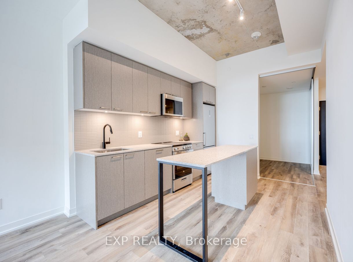 1808 St Clair Ave W, unit 611 for rent