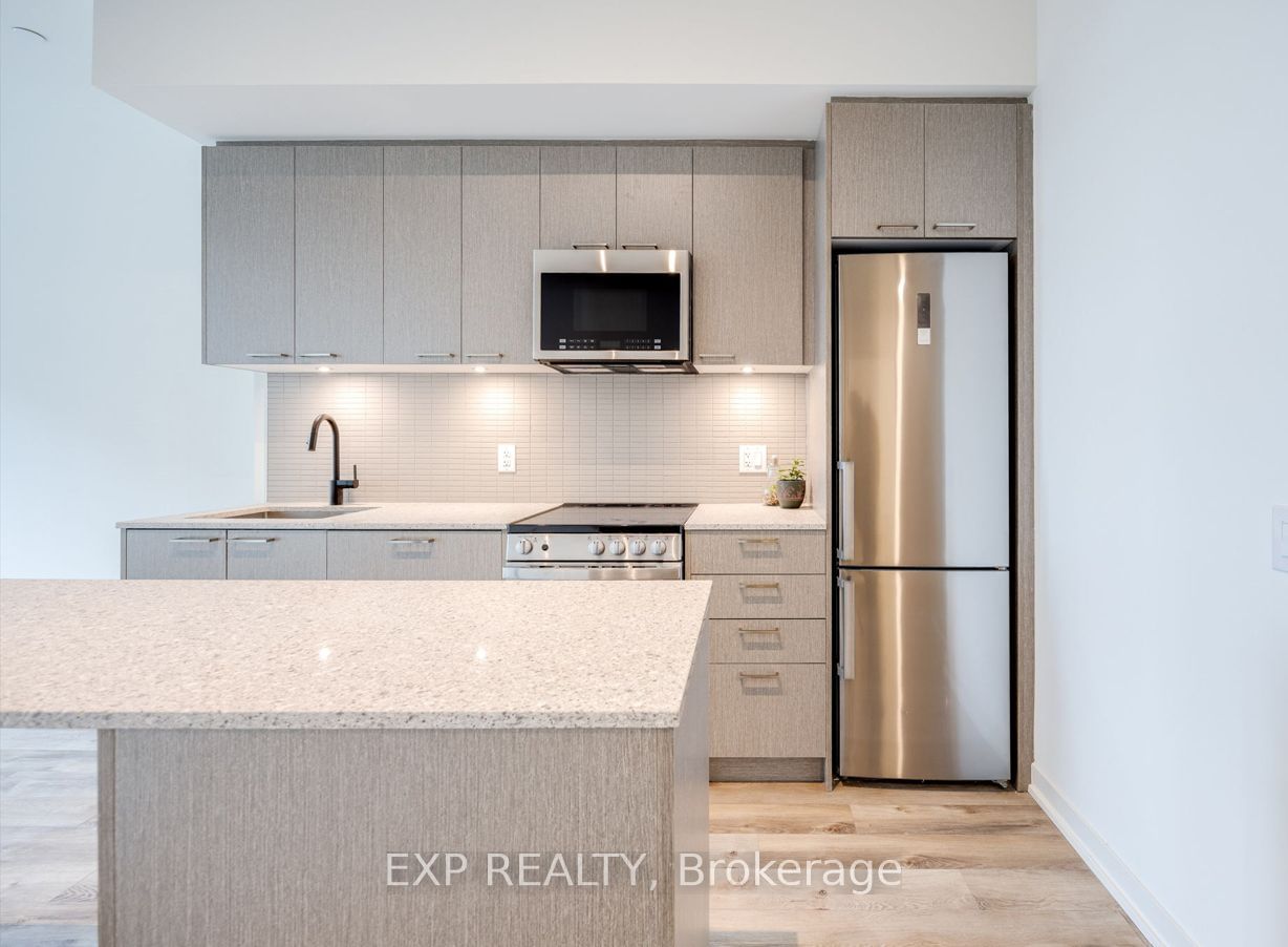 1808 St Clair Ave W, unit 611 for rent