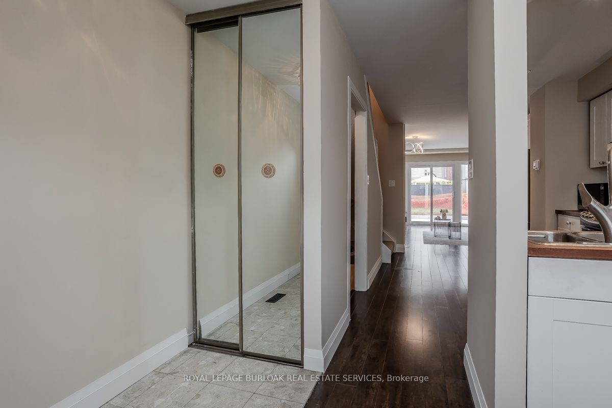 895 Maple Ave, unit 605 for sale - image #8