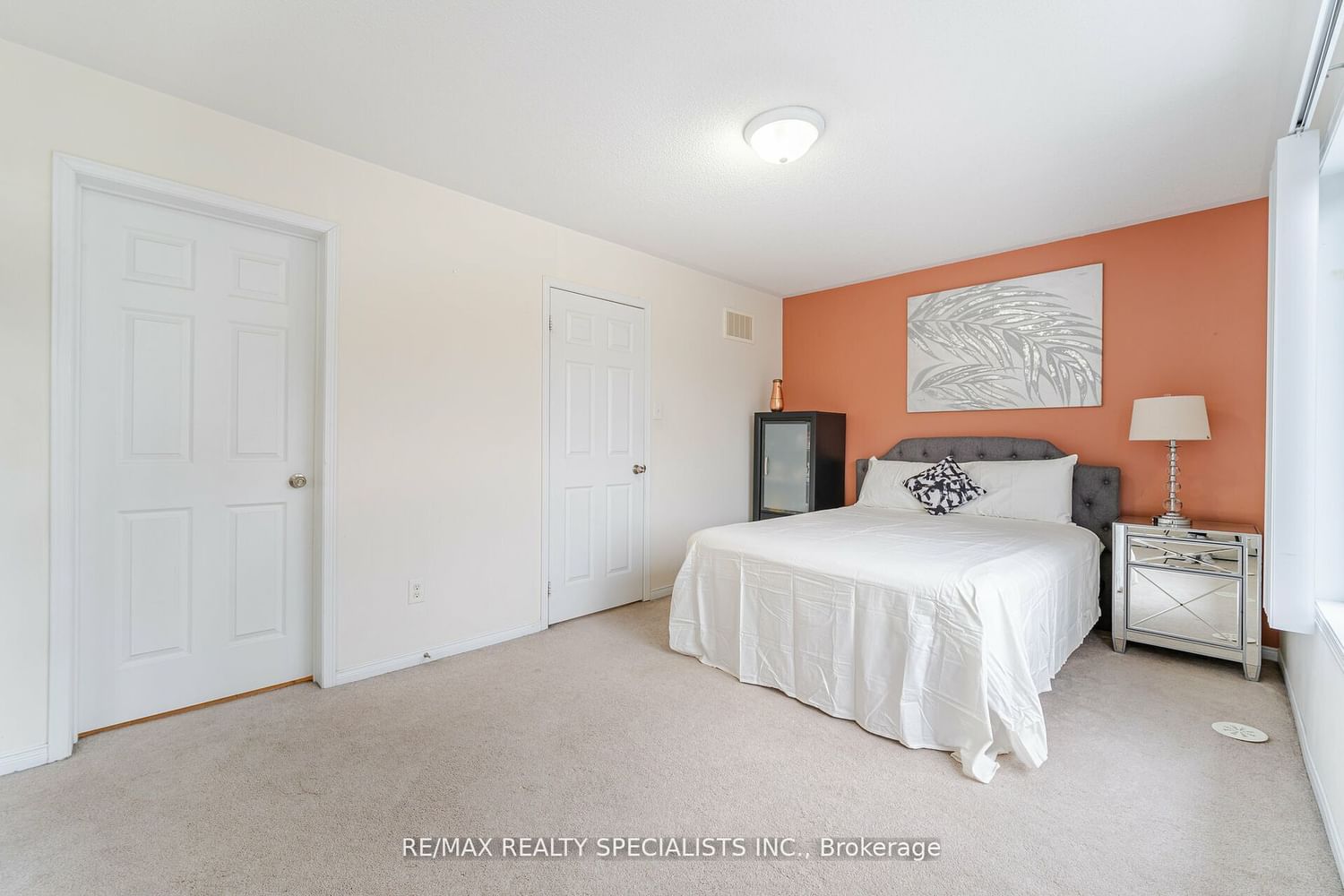 60 Fairwood Circ, unit 63 for sale - image #28