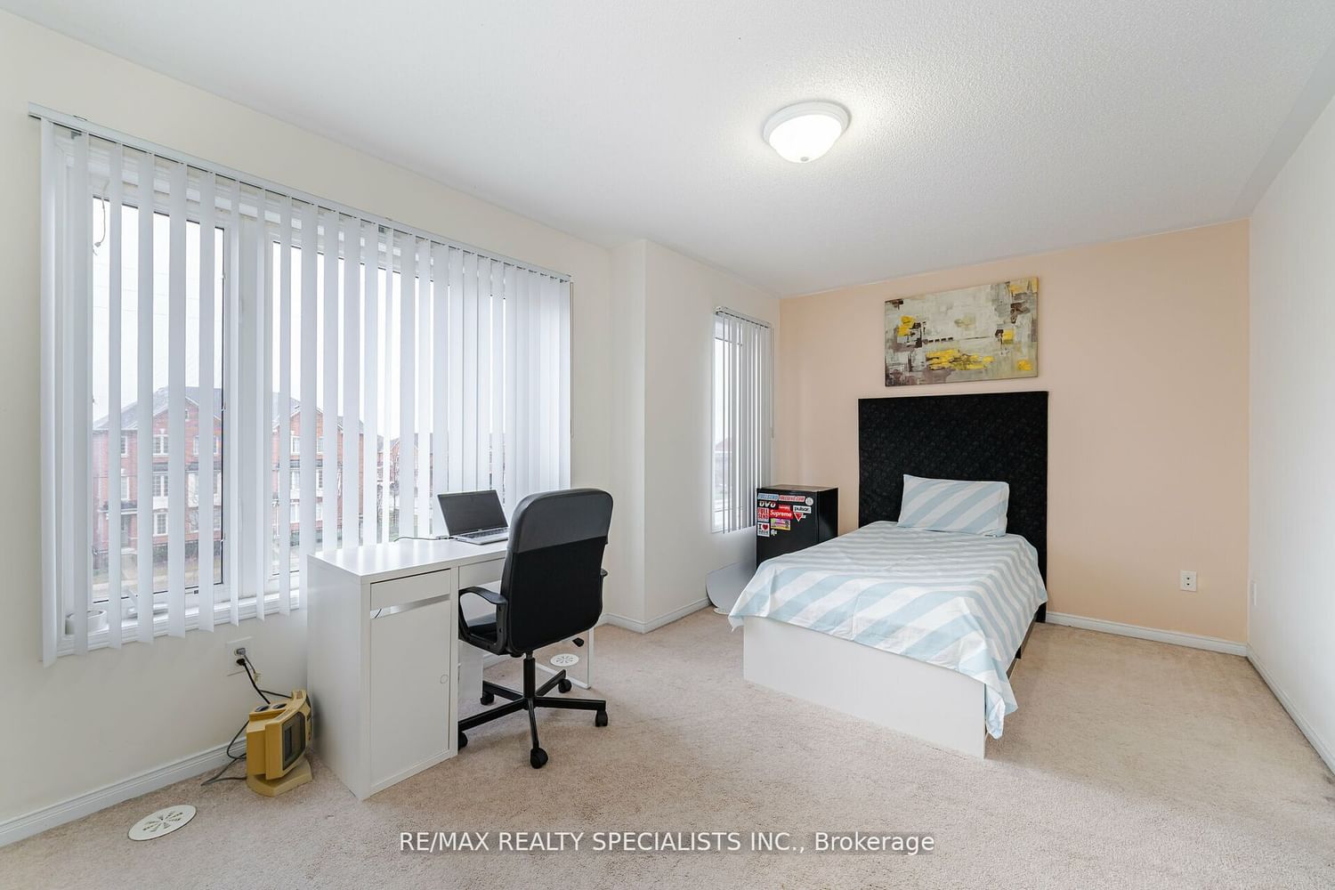 60 Fairwood Circ, unit 63 for sale - image #32