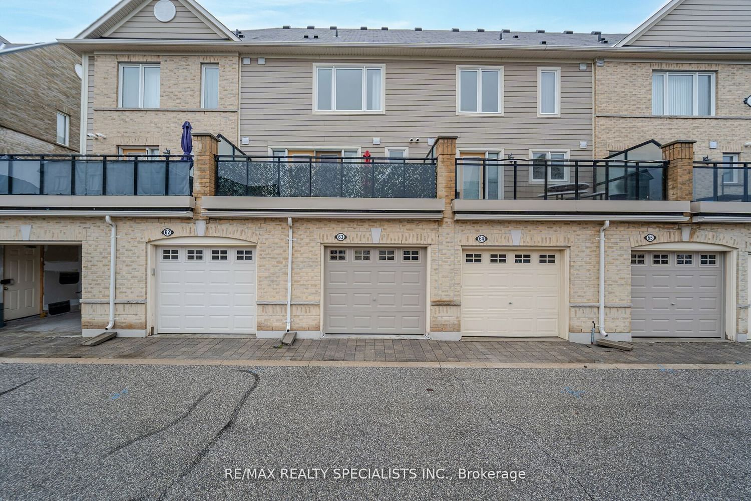 60 Fairwood Circ, unit 63 for sale - image #38