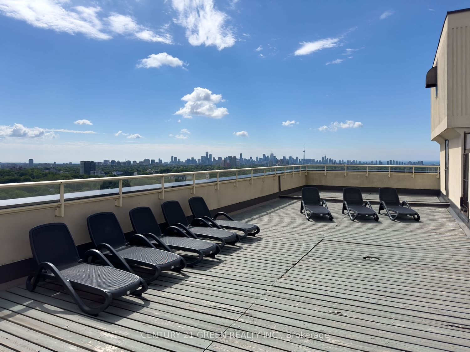 360 Ridelle Ave, unit #106 for sale - image #21