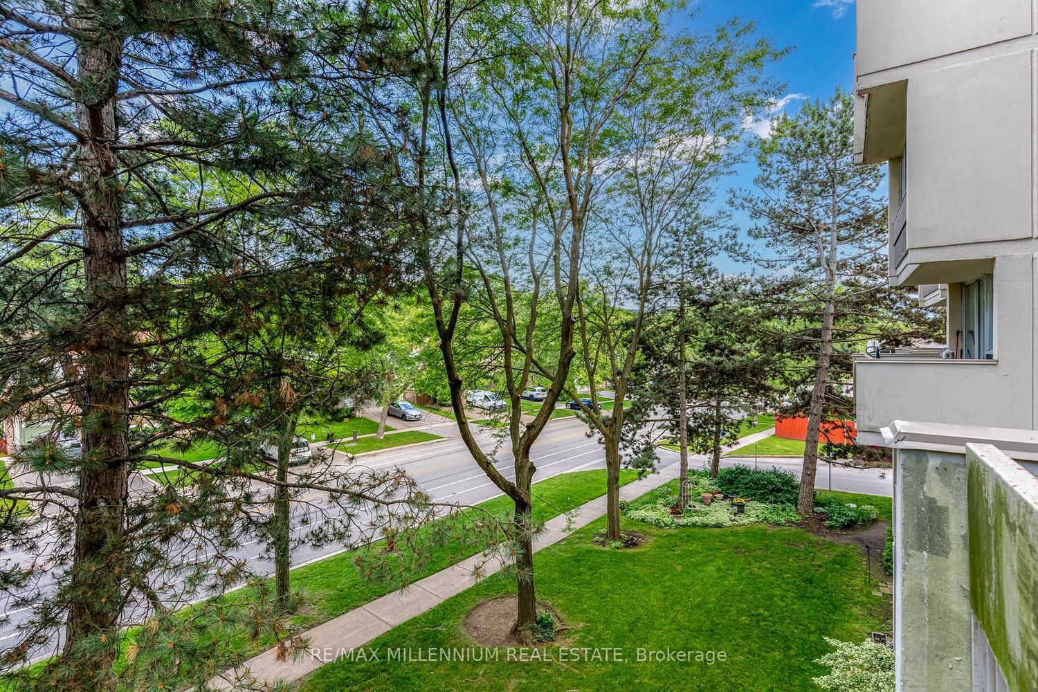 1300 Marlborough Crt, unit 308 for sale - image #33