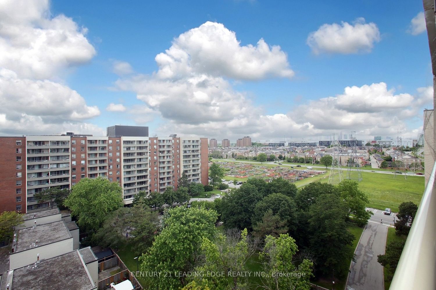 9 Four Winds Dr, unit 1110 for sale - image #4