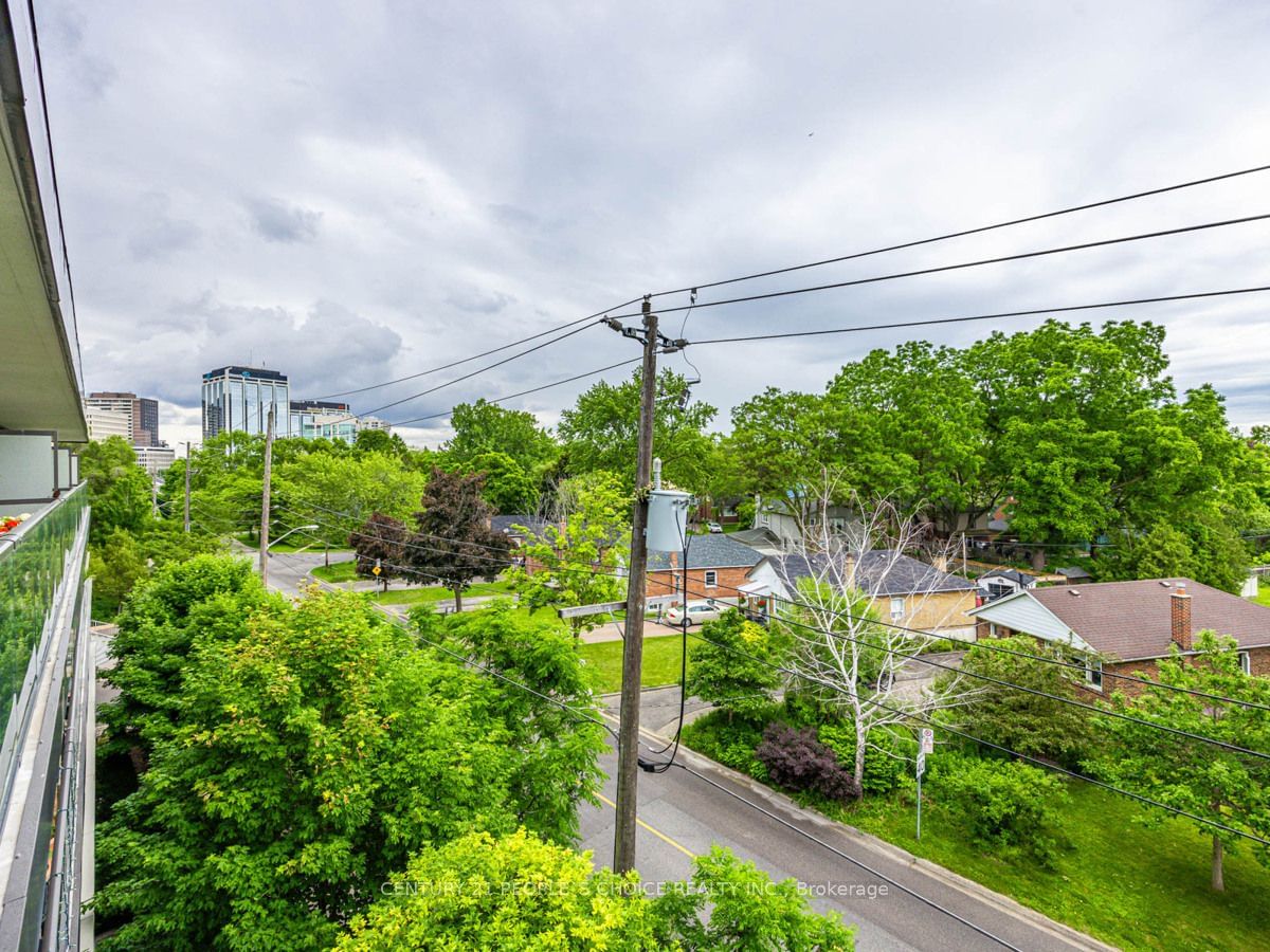 8 Fieldway Rd, unit 423 for sale - image #24